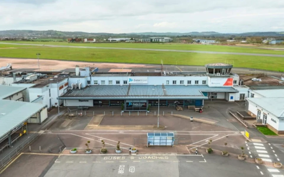 exeter airport virtual tour example - transport sector